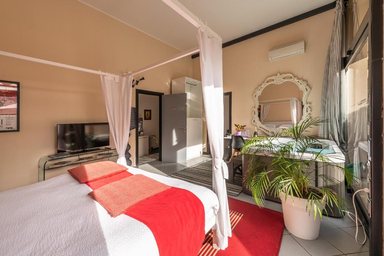 קליארי Snob Luxury Suite מראה חיצוני תמונה