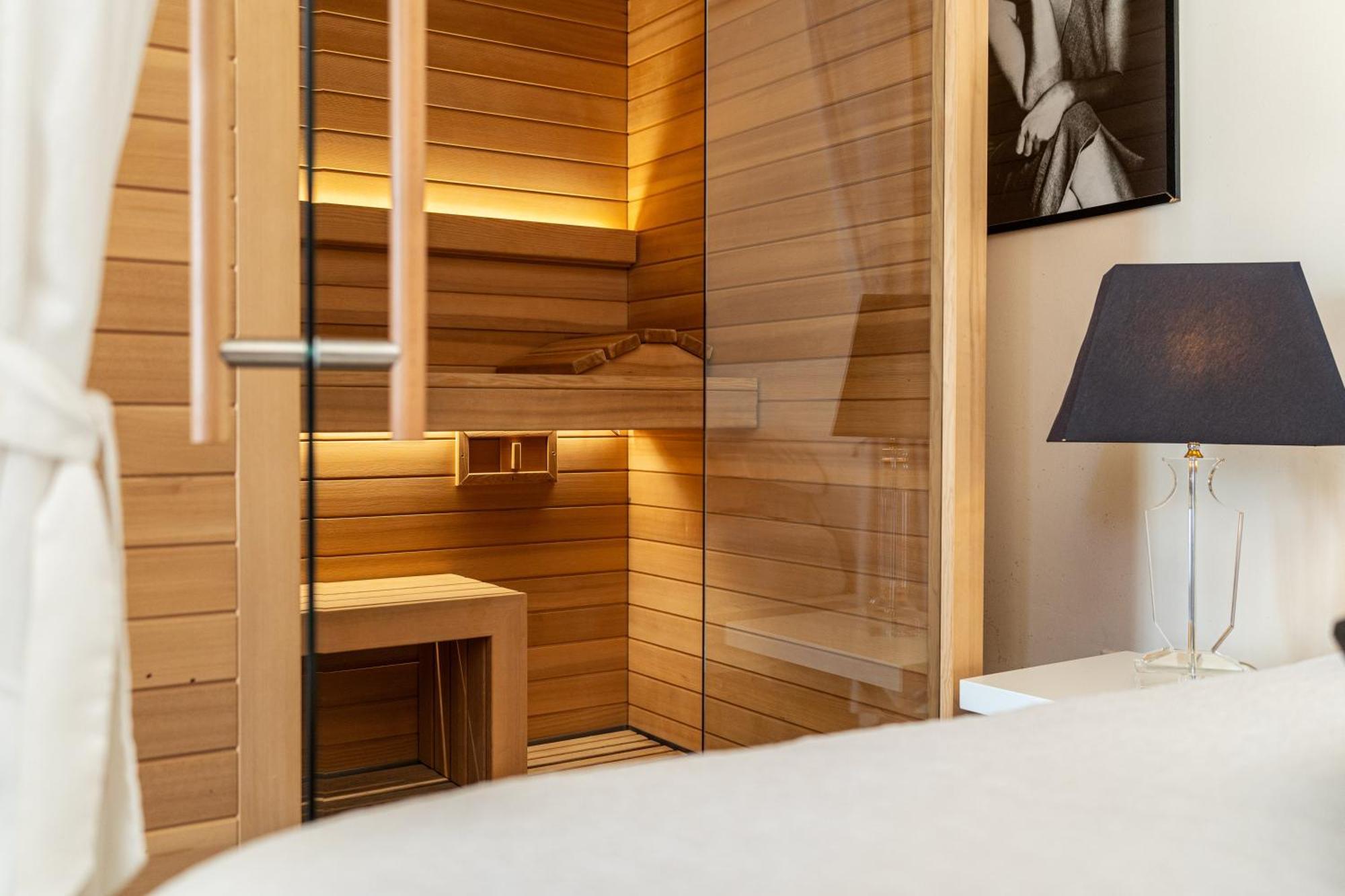 קליארי Snob Luxury Suite מראה חיצוני תמונה