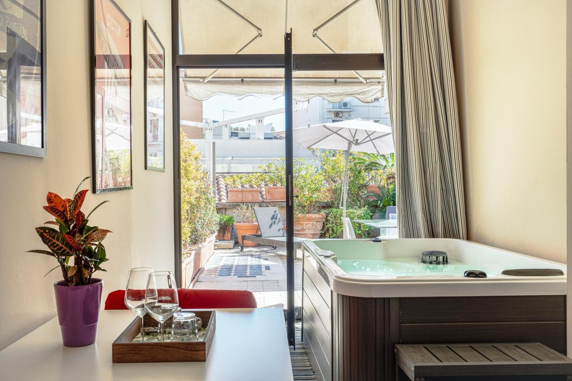 קליארי Snob Luxury Suite מראה חיצוני תמונה